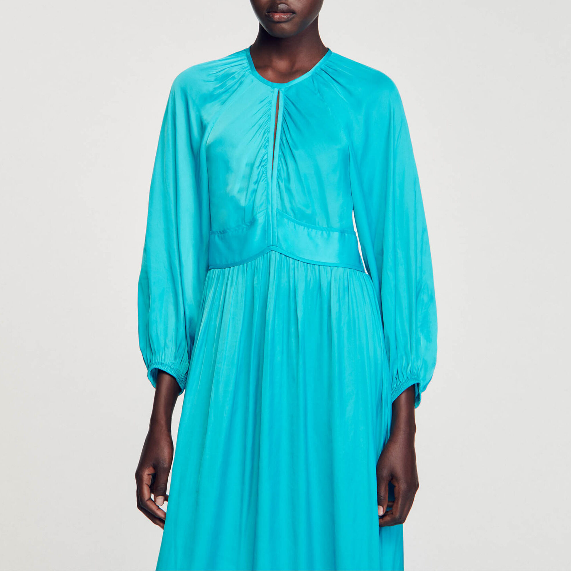 Robe en soie progressiven Sandro
