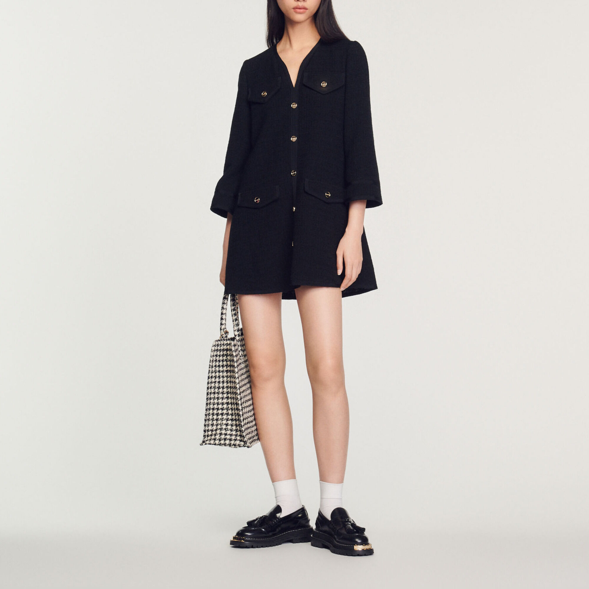 Robe courte en tweed a manches longues